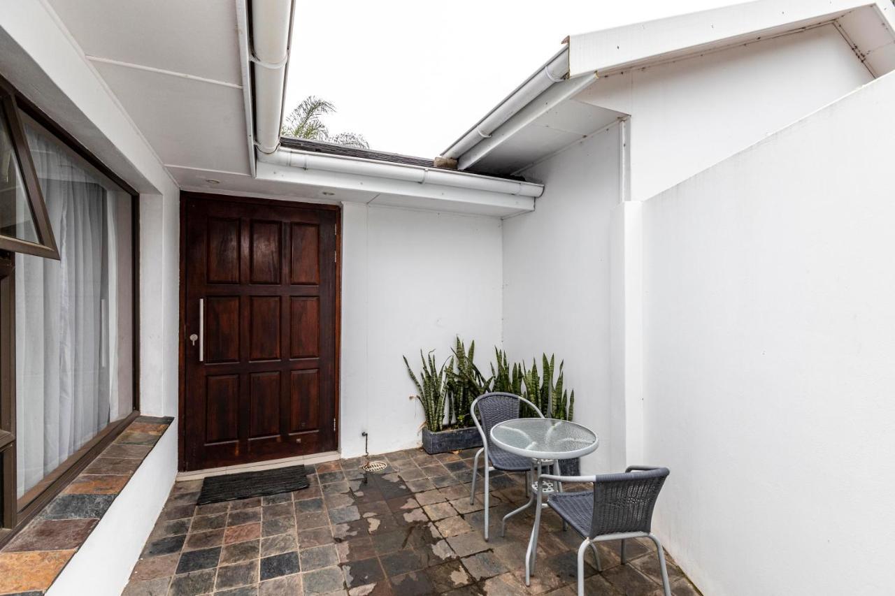 Fish Eagle Manor Bed & Breakfast East London Bagian luar foto