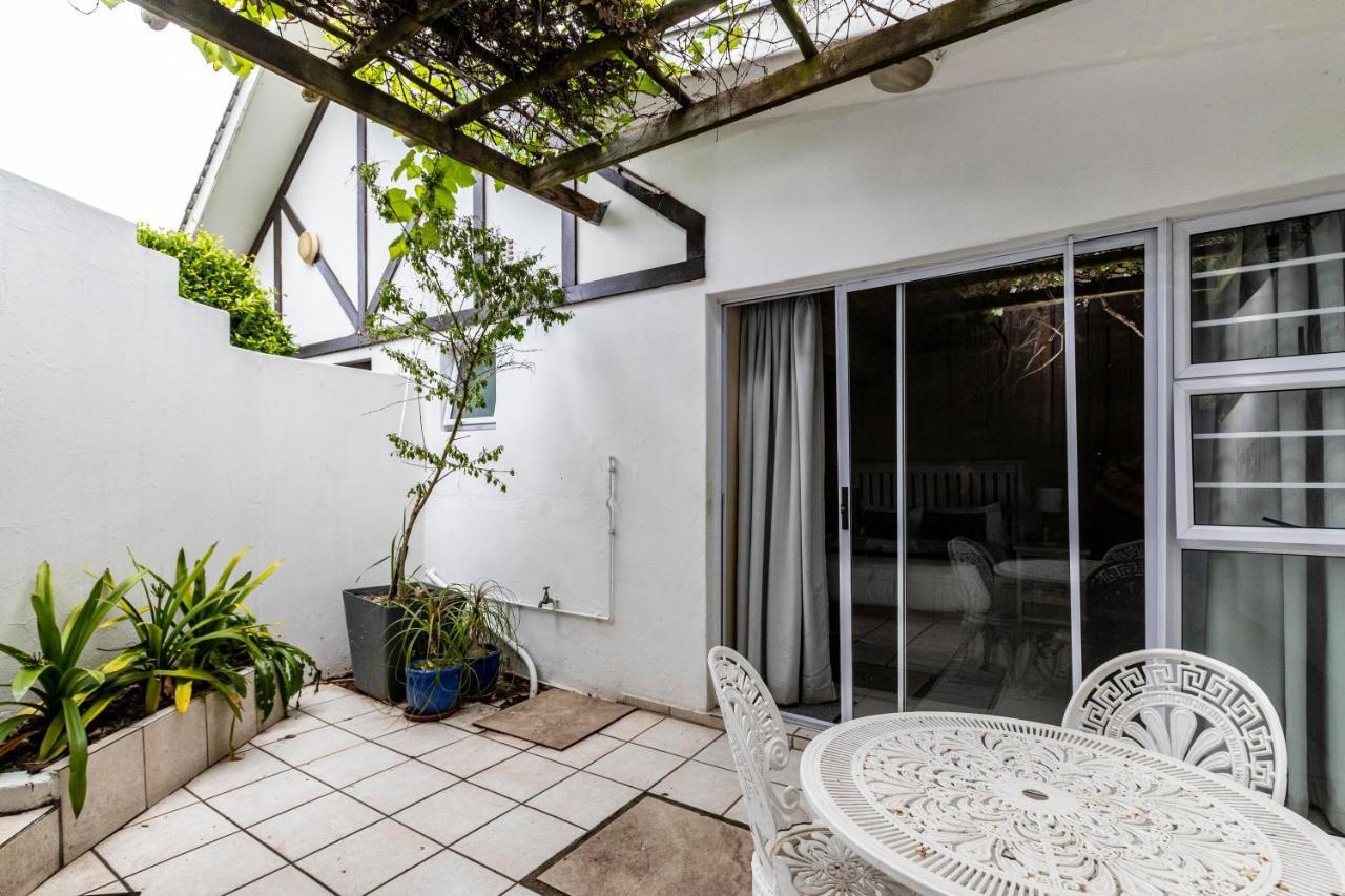 Fish Eagle Manor Bed & Breakfast East London Bagian luar foto