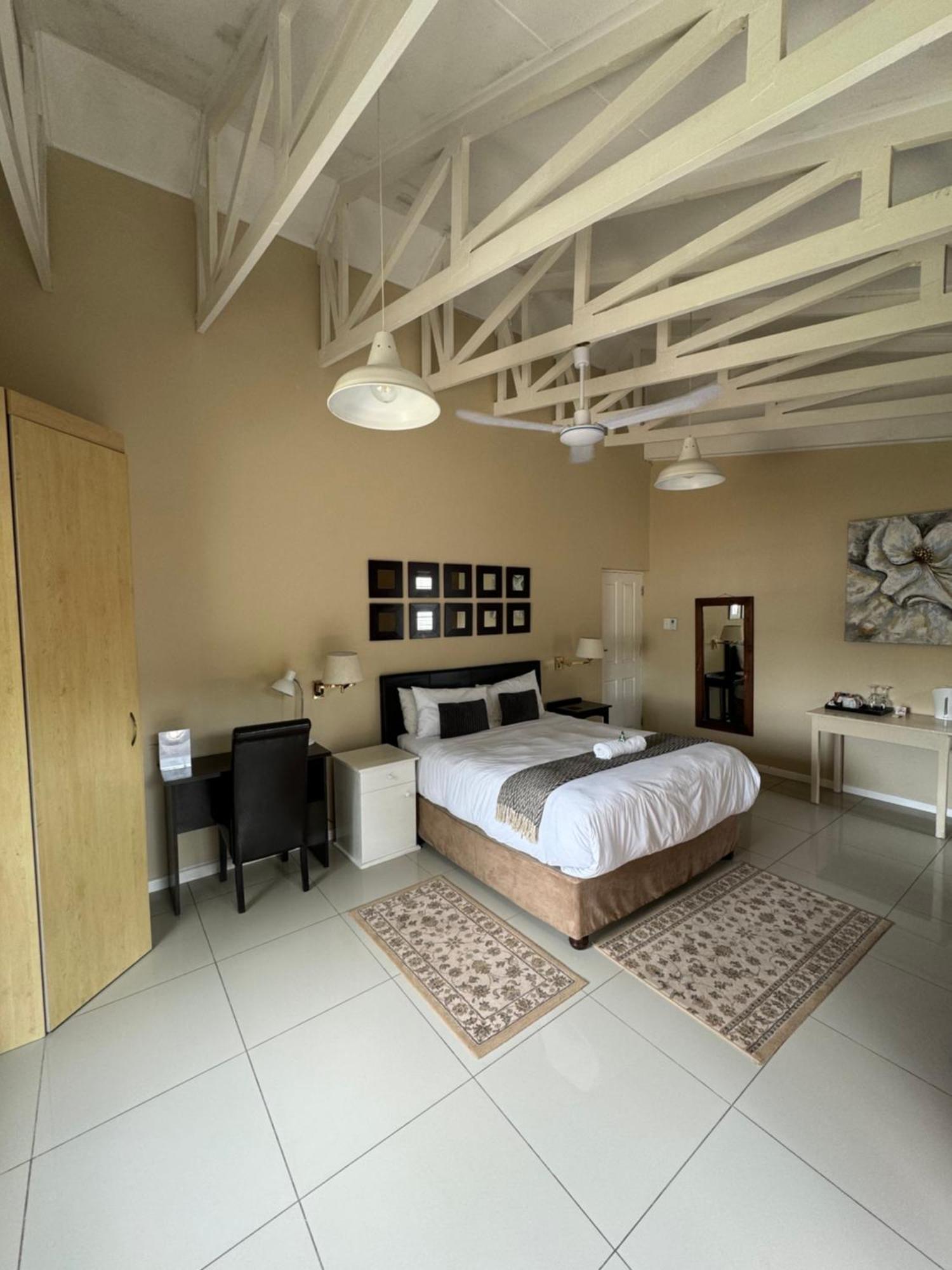 Fish Eagle Manor Bed & Breakfast East London Bagian luar foto
